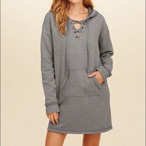 Hollister Sweater Dress in grey, Size M